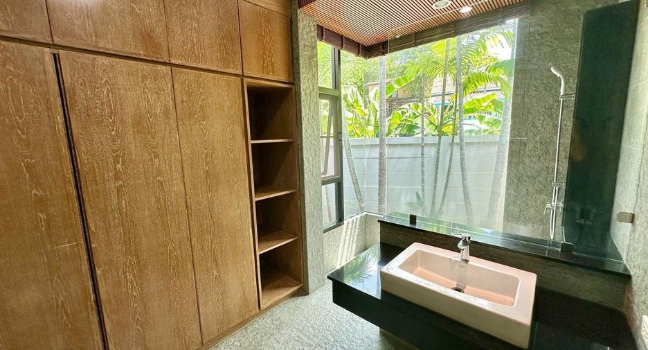For rent 3 bed villa in Mueang Phuket, Phuket