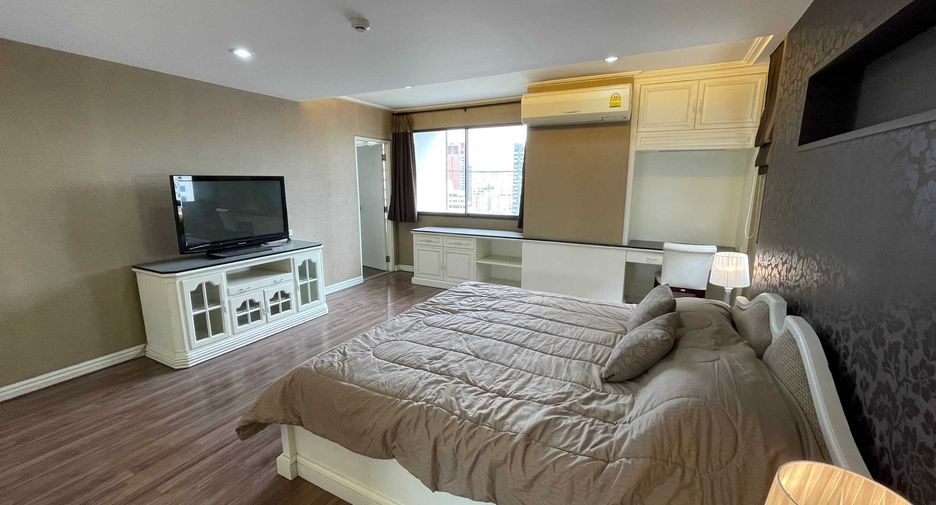 For rent 2 Beds condo in Khlong Toei, Bangkok
