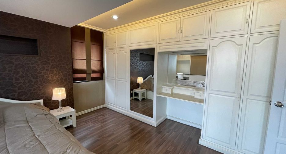 For rent 2 Beds condo in Khlong Toei, Bangkok