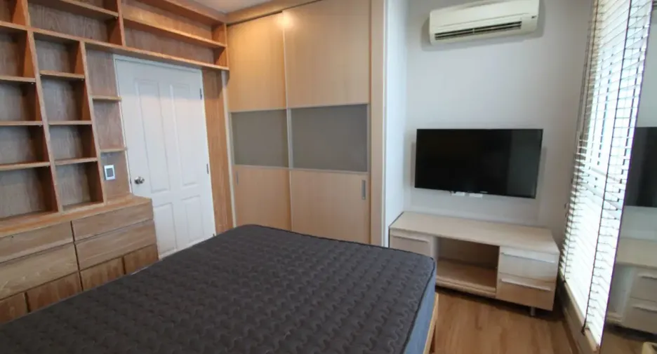 À louer 2 chambres condo à Yan Nawa, Bangkok