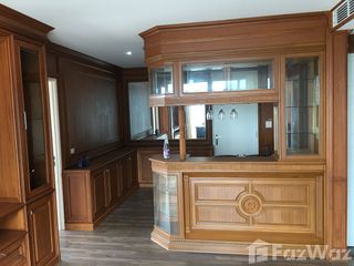 For sale 2 bed condo in Thon Buri, Bangkok