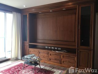 For sale 2 bed condo in Thon Buri, Bangkok