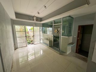 For sale 4 Beds house in Din Daeng, Bangkok