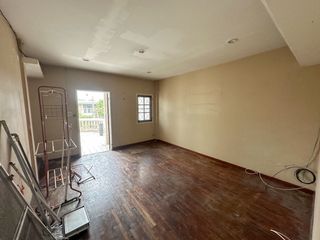 For sale 4 Beds house in Din Daeng, Bangkok