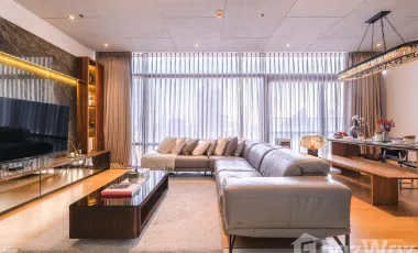 For rent 2 bed condo in Watthana, Bangkok
