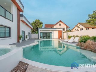Casa en venta de 5 habitaciones en Bang Lamung, Chonburi