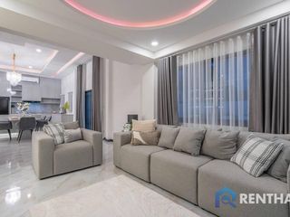 Casa en venta de 5 habitaciones en Bang Lamung, Chonburi