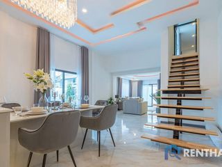 Casa en venta de 5 habitaciones en Bang Lamung, Chonburi
