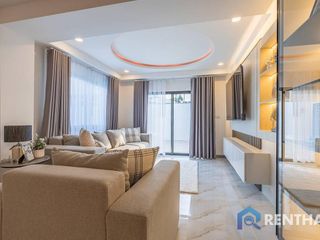 Casa en venta de 5 habitaciones en Bang Lamung, Chonburi
