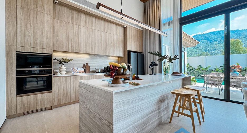 For sale 4 bedrooms villa in Thalang, Phuket