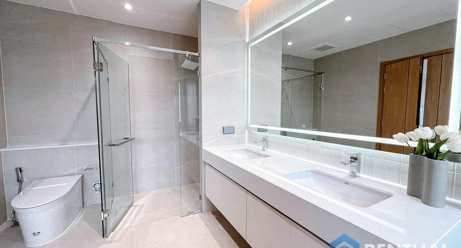 For sale 4 bedrooms house in Bang Lamung, Chonburi