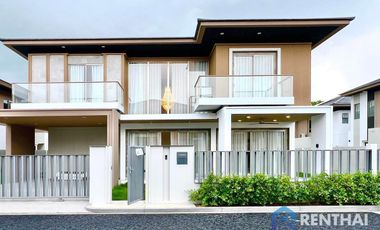 Haus zum Kauf mit 4 Zimmer in Bang Lamung, Chonburi