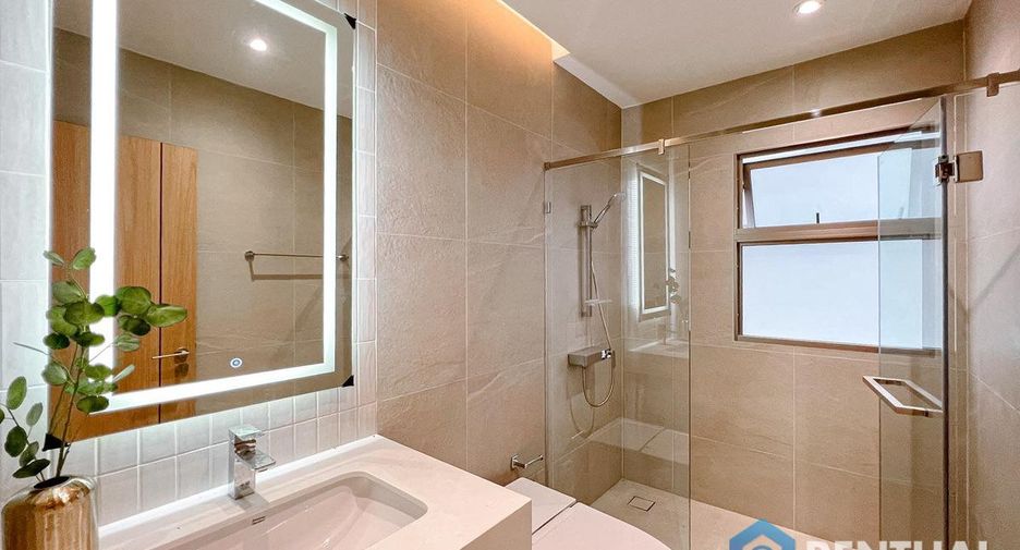 For sale 4 bedrooms house in Bang Lamung, Chonburi