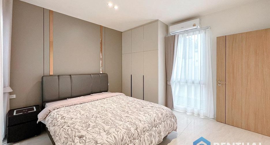 For sale 4 bedrooms house in Bang Lamung, Chonburi