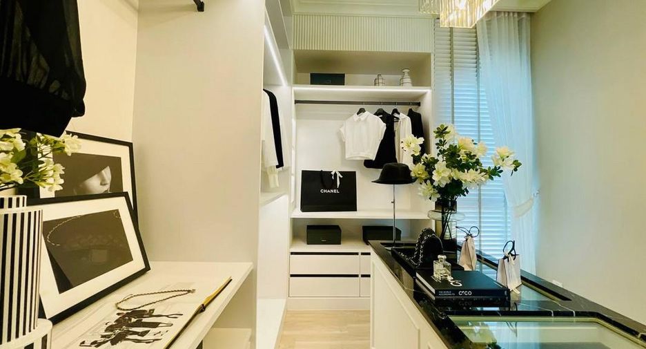 For sale 4 bedrooms house in East Pattaya, Pattaya