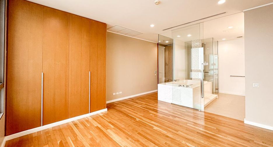 For sale 5 bedrooms condo in North Pattaya, Pattaya