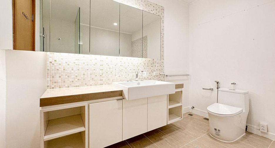 For sale 5 bedrooms condo in North Pattaya, Pattaya