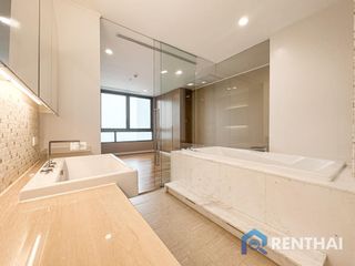 For sale 5 ベッドルーム condo in Bang Lamung, Chonburi