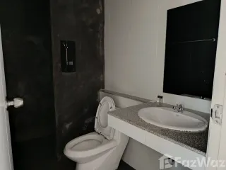 For sale 21 bed hotel in Mueang Lampang, Lampang