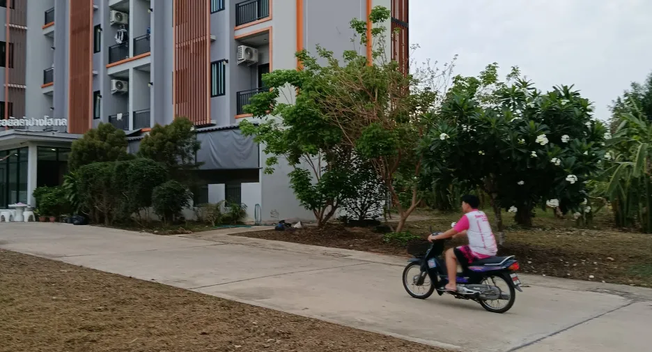 For rent 21 bed hotel in Mueang Lampang, Lampang