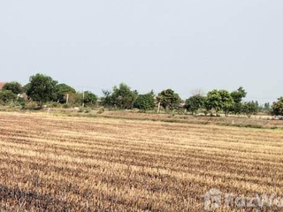 For sale land in Song Phi Nong, Suphan Buri