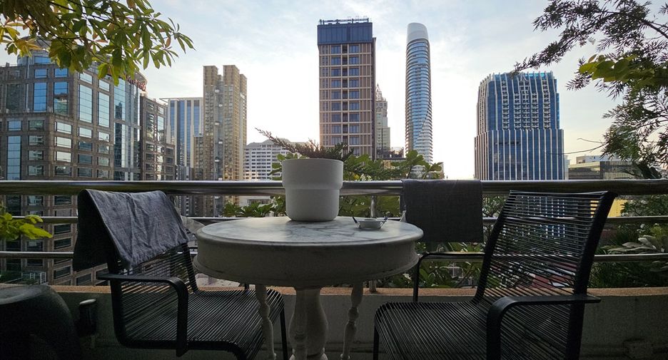 For sale 3 bedrooms condo in Pathum Wan, Bangkok