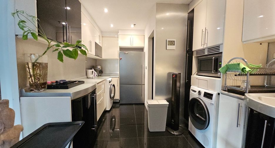 For sale 3 bedrooms condo in Pathum Wan, Bangkok