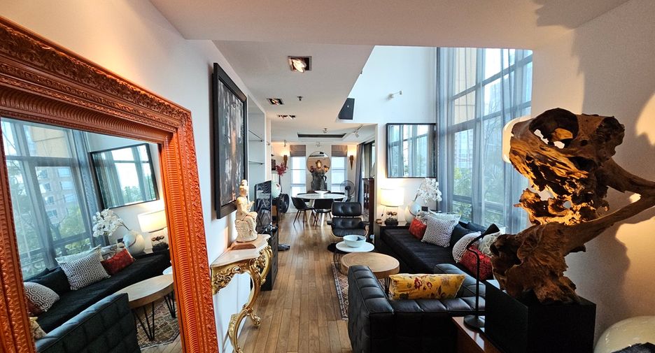 For sale 3 bedrooms condo in Pathum Wan, Bangkok