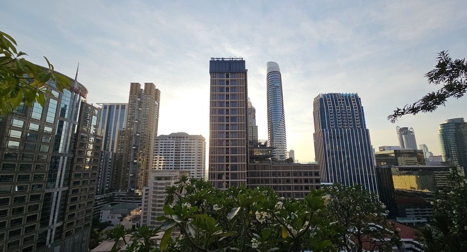 For sale 3 bedrooms condo in Pathum Wan, Bangkok