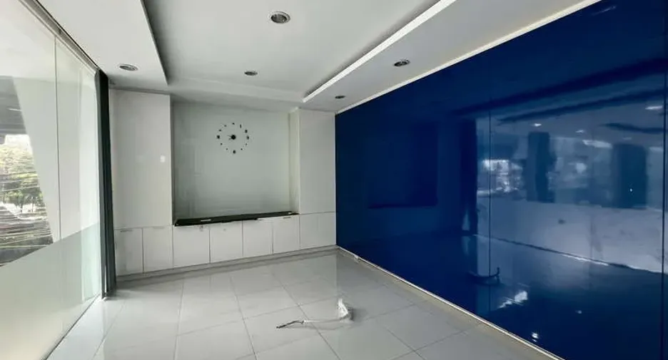 For rent retail Space in Suan Luang, Bangkok