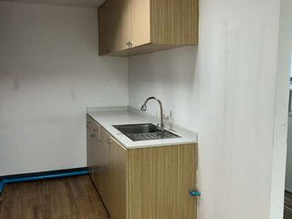For rent 1 bed office in Khlong Toei, Bangkok