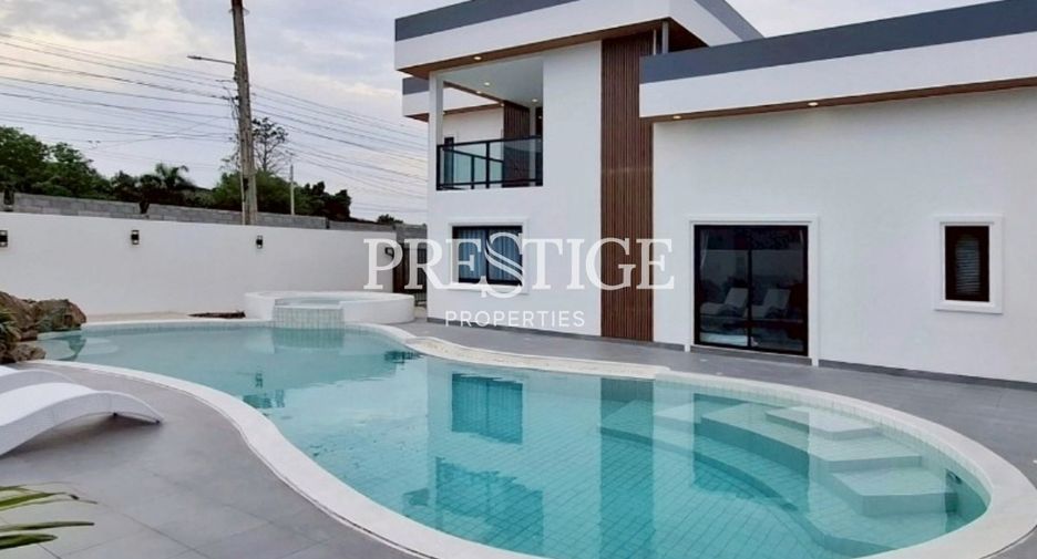 For sale 5 bedrooms house in Bang Lamung, Chonburi