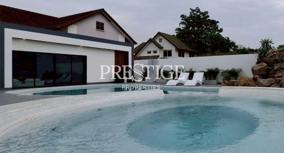 For sale 5 bedrooms house in Bang Lamung, Chonburi