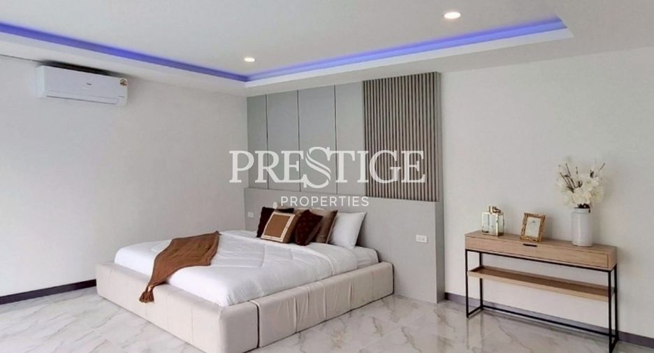 For sale 5 bedrooms house in Bang Lamung, Chonburi