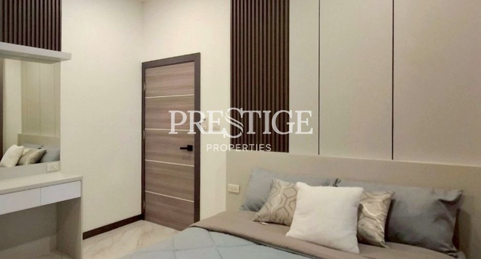For sale 5 bedrooms house in Bang Lamung, Chonburi