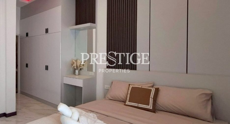 For sale 5 bedrooms house in Bang Lamung, Chonburi