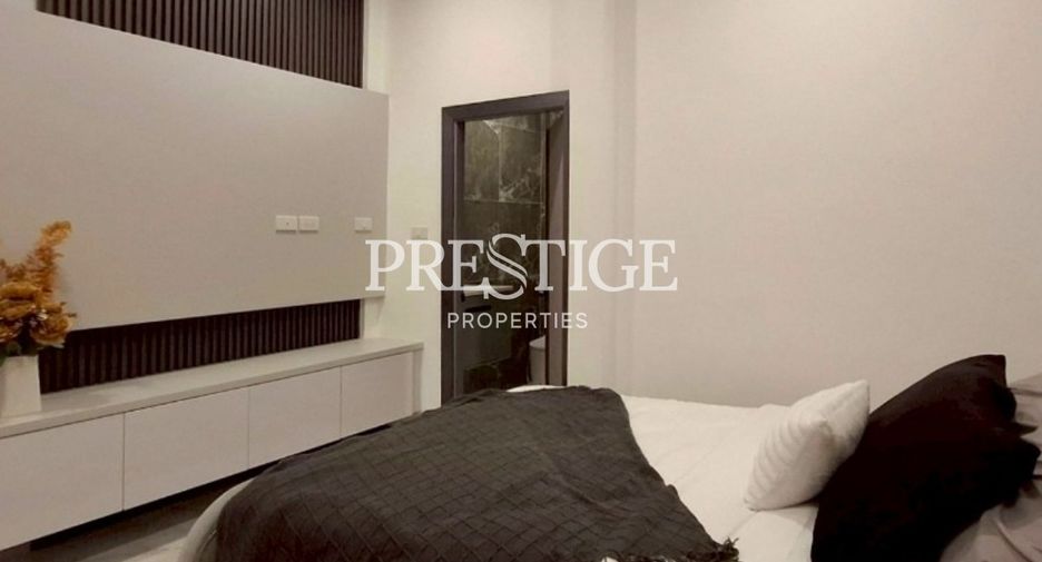 For sale 5 bedrooms house in Bang Lamung, Chonburi