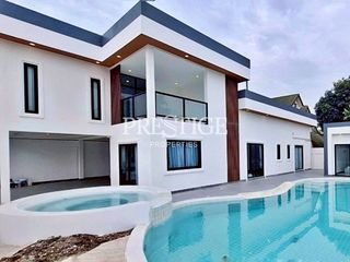 Casa en venta de 5 habitaciones en Bang Lamung, Chonburi