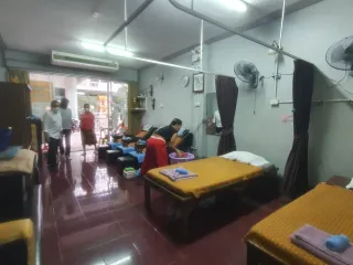 For rent 3 bed retail Space in Bang Lamung, Chonburi