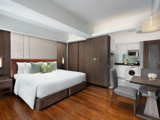 For rent 1 bed hotel in Khlong Toei, Bangkok