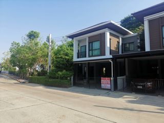 For sale 4 Beds house in Bang Khun Thian, Bangkok