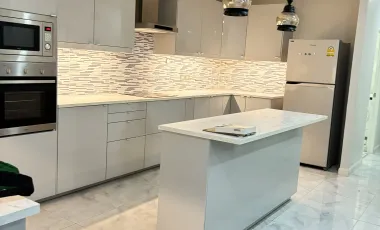 For rent 2 bed condo in Watthana, Bangkok