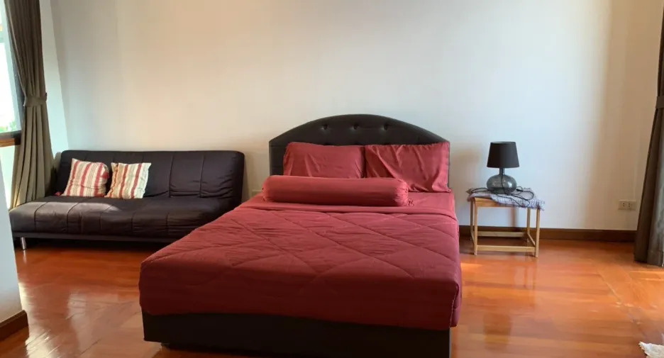 For sale 7 bed villa in Cha Am, Phetchaburi