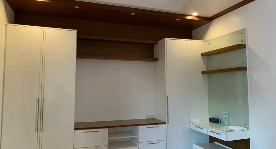 For sale 7 bed villa in Cha Am, Phetchaburi