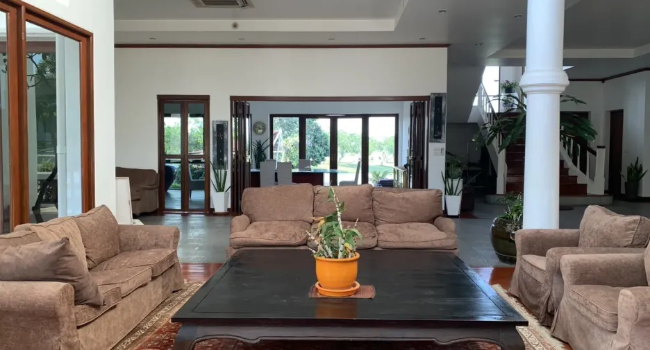For sale 7 bed villa in Cha Am, Phetchaburi