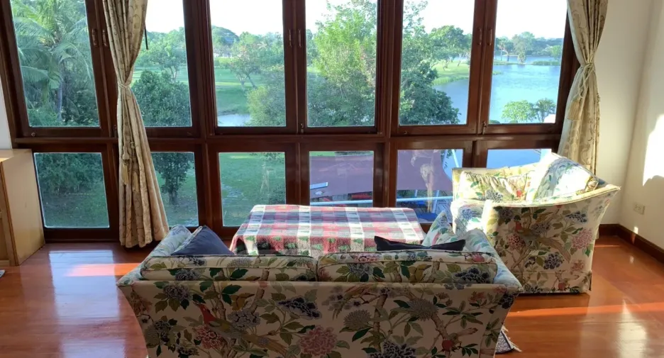 For sale 7 bed villa in Cha Am, Phetchaburi