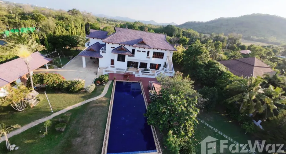For sale 7 bed villa in Cha Am, Phetchaburi