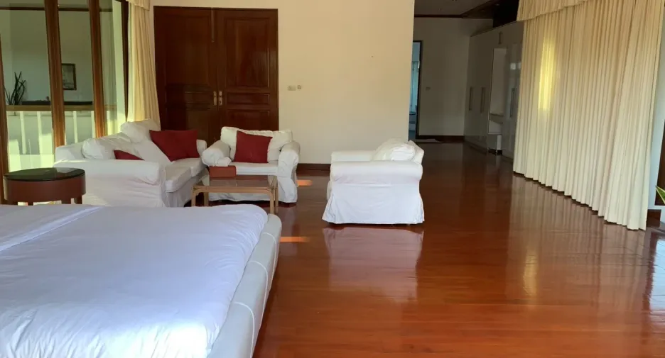 For rent 7 bed villa in Cha Am, Phetchaburi