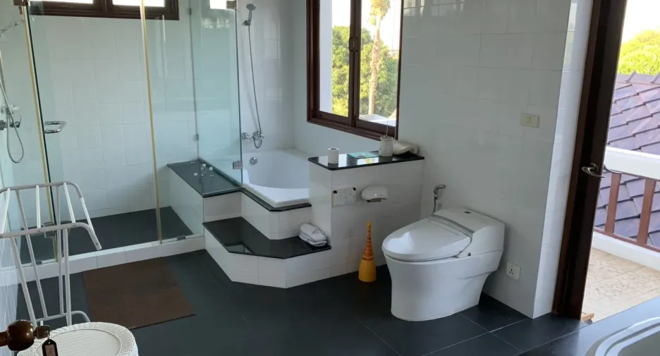 For rent 7 bed villa in Cha Am, Phetchaburi