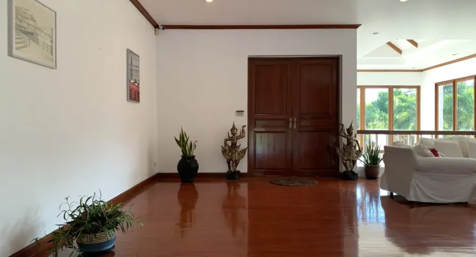 For rent 7 bed villa in Cha Am, Phetchaburi